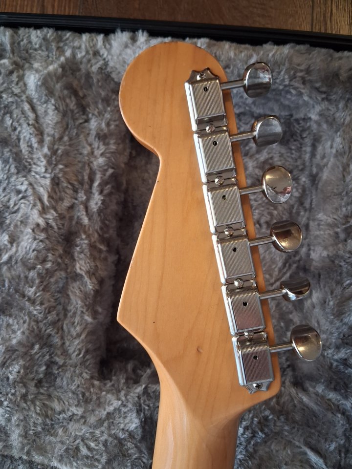 Fender stratocaster japonesa . de segunda mano · Foto 5 de 10 · Alicante · 1000 €