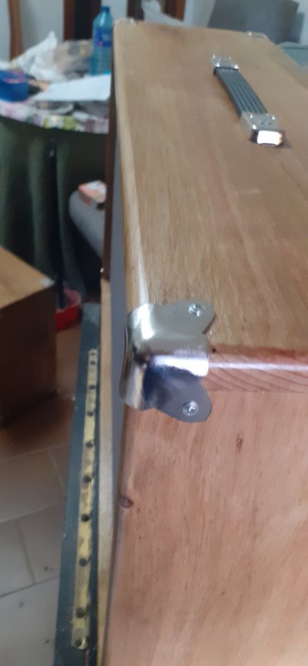 Pantalla artesanal 2x12 en madera de Abeto finlandes 18mm