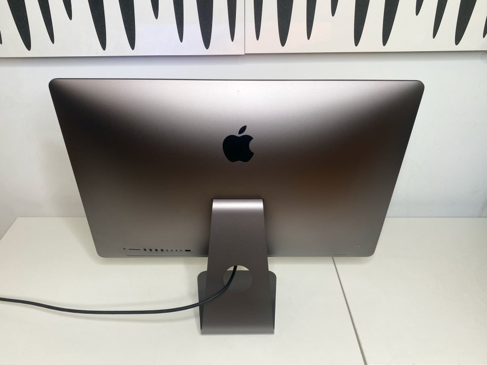 Apple iMac Pro 27” Retina 5K de segunda mano · Foto 3 de 10 · Pontevedra · 1200 €