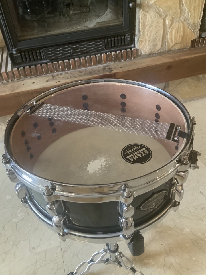 TAMA Starclassic 14” Titanium Fade – Die Cast – Excelente estado de segunda mano · Foto 5 de 5 · Madrid · 400 €