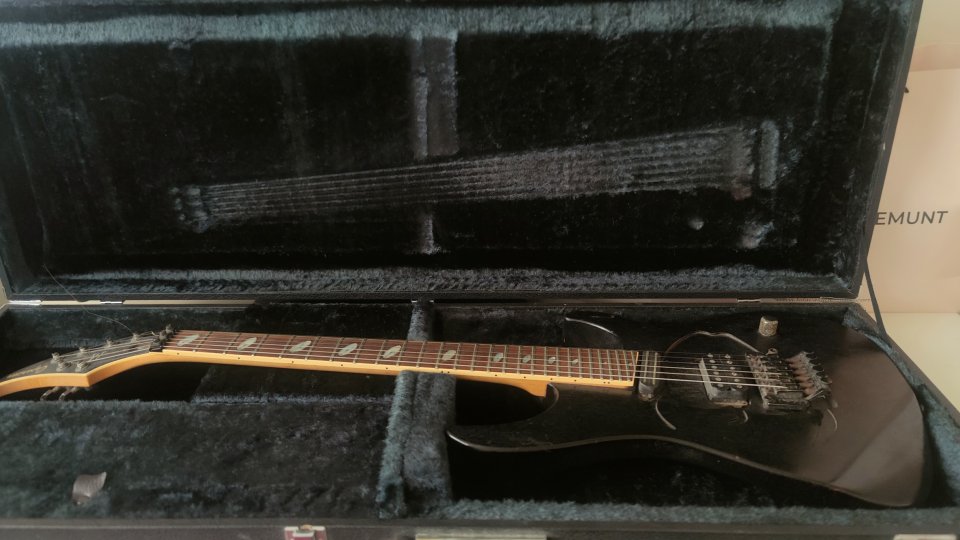 Caparison IA Apple horn  negro carbon de segunda mano · Foto 2 de 6 · SC Tenerife · 2950 €