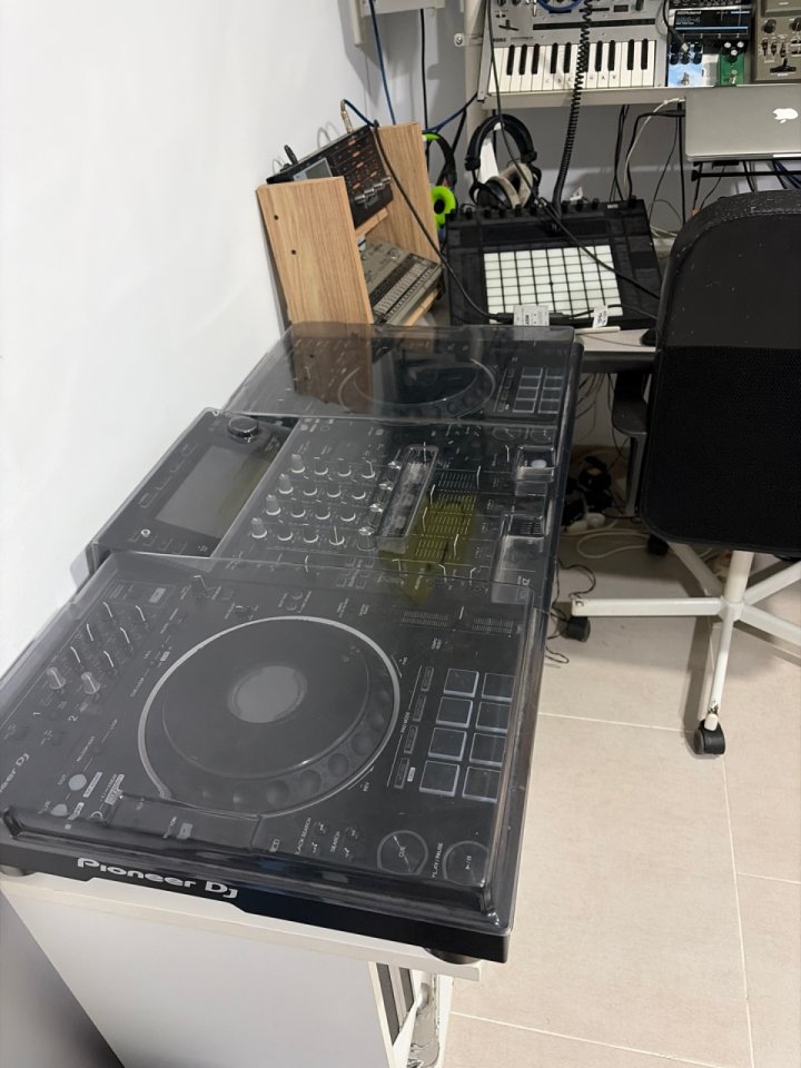 Pioneer XDJ XZ de segunda mano · Foto 2 de 3 · Valencia