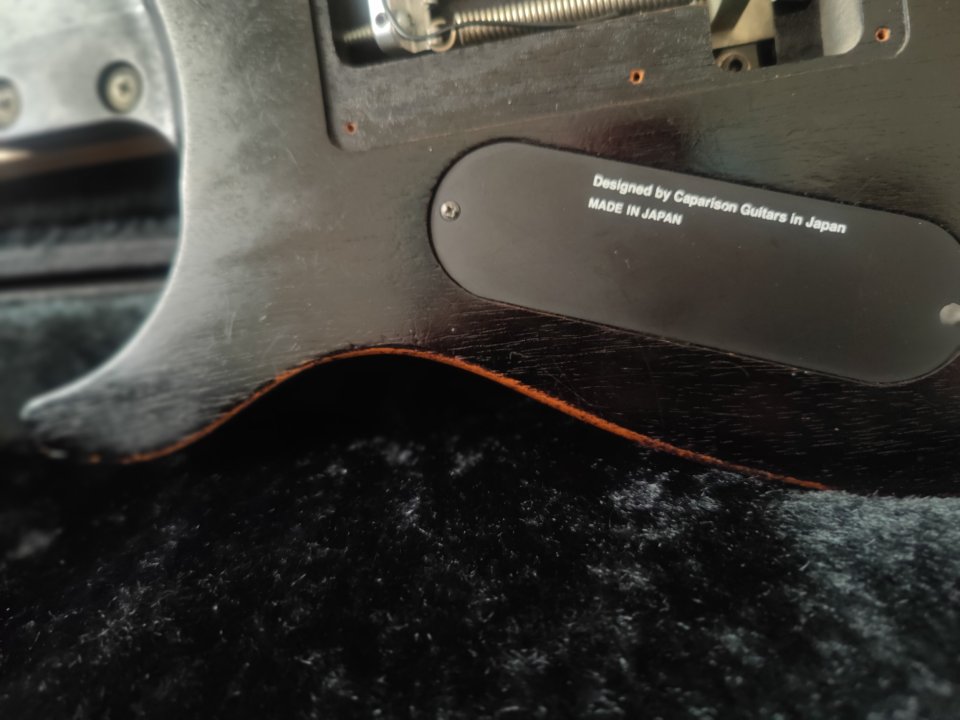 Caparison IA Apple horn  negro carbon de segunda mano · Foto 4 de 6 · SC Tenerife · 2950 €