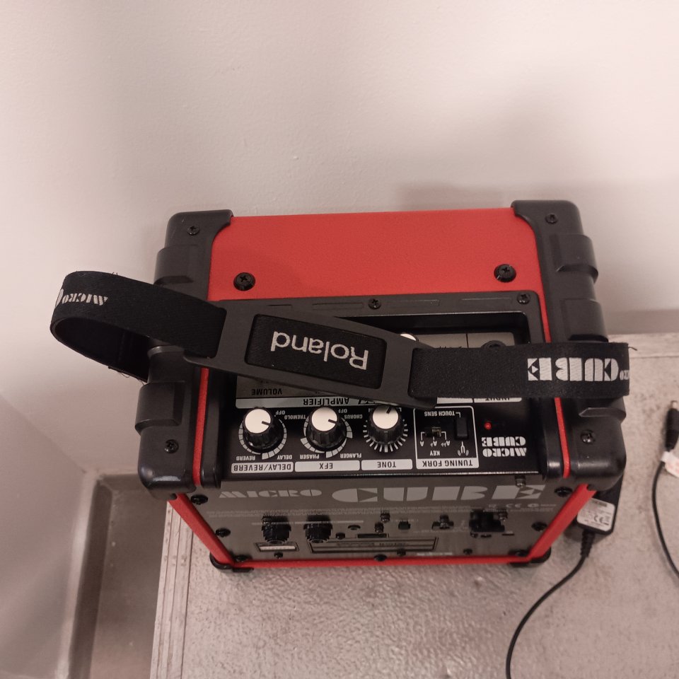 Roland Micro cube+alimentador de segunda mano · Foto 3 de 5 · Málaga · 90 €