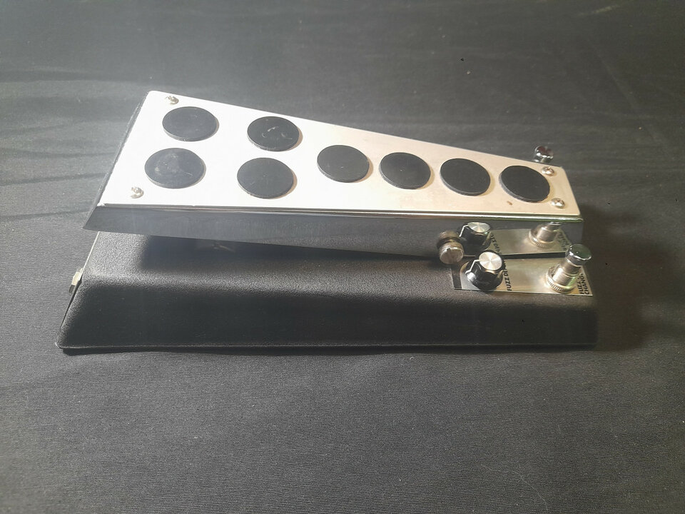 Ibanez Wau-Fuzz Standard