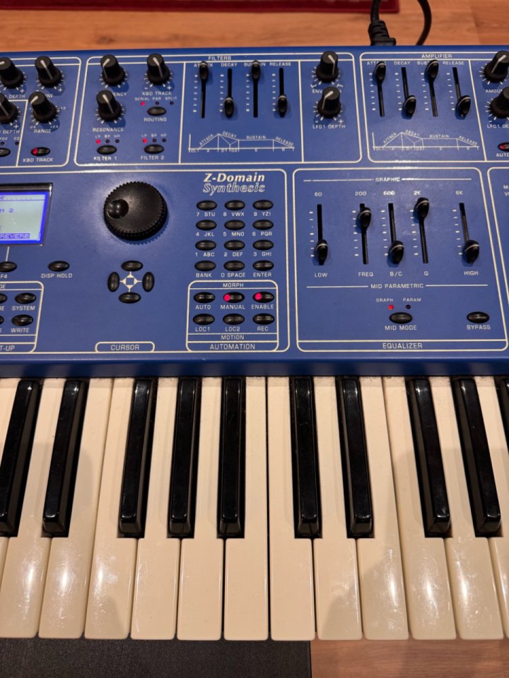 Oberheim OB12 de segunda mano · Foto 5 de 10 · A Coruña · 890 €