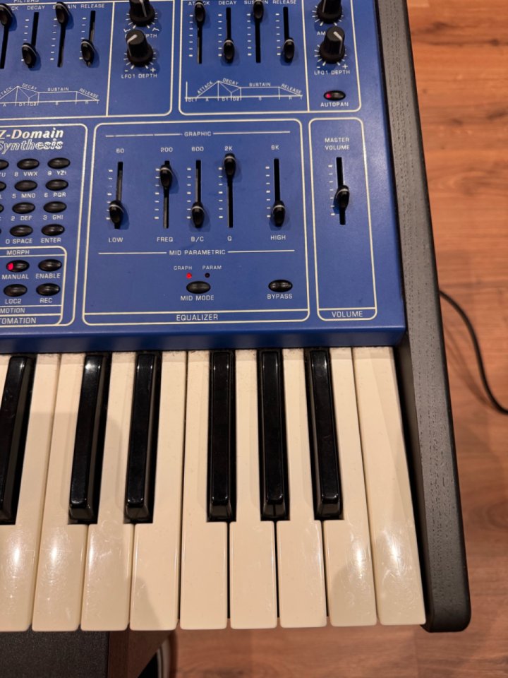 Oberheim OB12 de segunda mano · Foto 6 de 10 · A Coruña · 890 €