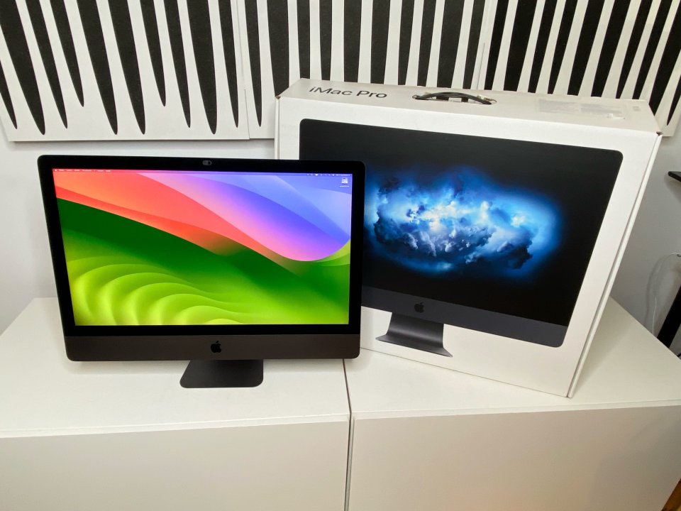 Apple iMac Pro 27” Retina 5K de segunda mano · Foto 9 de 10 · Pontevedra · 1200 €