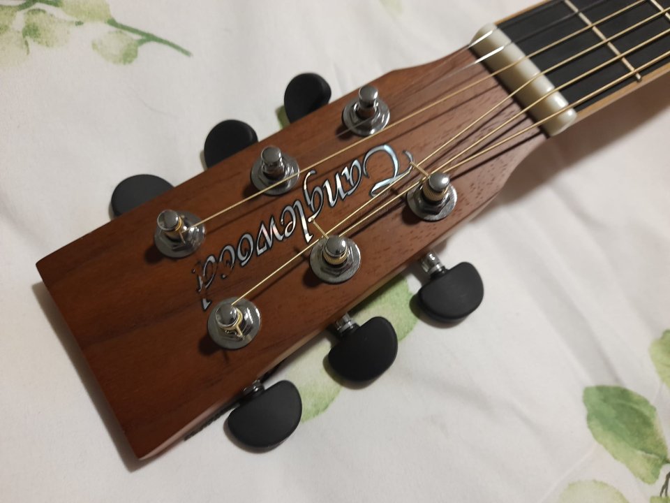 Guitarra acústica Tanglewood DBT SFCE BW