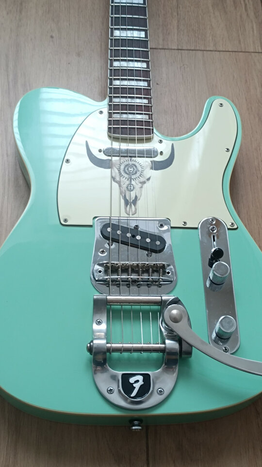 Telecaster Partcaster green surf foam binding mástil block inlays Bigsby