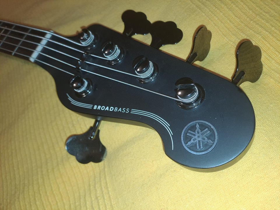 Yamaha BB735a de segunda mano · Foto 1 de 7 · Madrid · 700 €