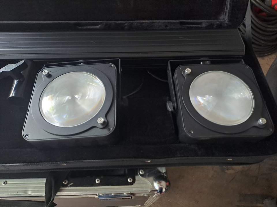 Barra Focos Led JB Systems COB 4 + Funda Acolchada de segunda mano · Foto 5 de 6 · Sevilla · 240 €