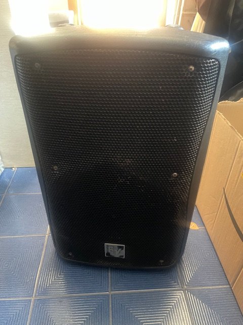 ELECTRO VOICE ZX3 60 de segunda mano · Foto 1 de 3 · Barcelona · 240 €