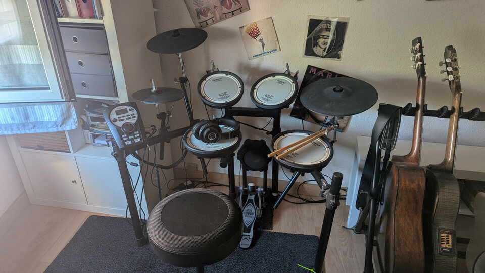 Batería electrónica Roland TD-11