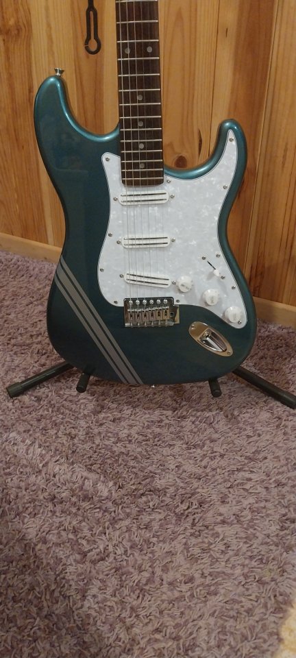 Stratocaster partscaster shellwood green de segunda mano · Foto 3 de 5 · Castellón · 350 €