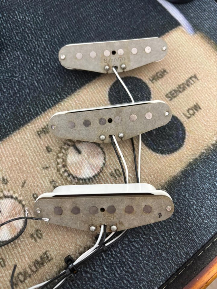 Set pastillas single coil Suhr V70 de segunda mano · Foto 4 de 4 · Cádiz · 300 €
