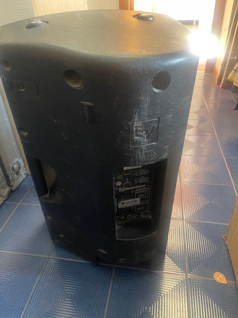 ELECTRO VOICE ZX3 60 de segunda mano · Foto 2 de 3 · Barcelona · 240 €