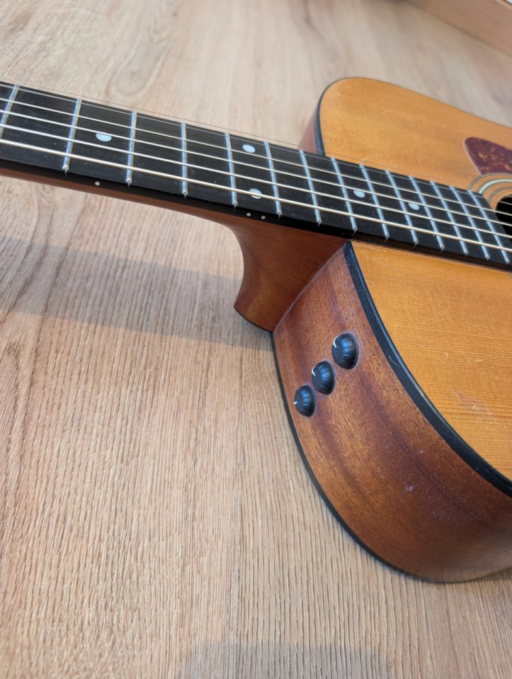 Guitarra acústica Taylor 210 Usa de segunda mano · Foto 7 de 8 · A Coruña · 700 €