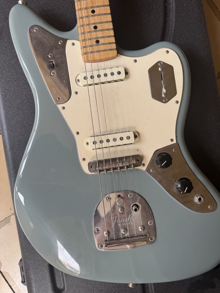 Fender Jaguar American Pro Sonic Blue