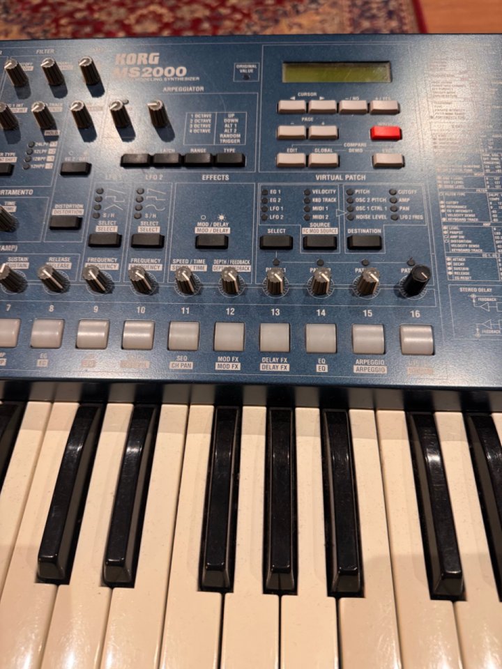 Korg Ms2000 de segunda mano · Foto 6 de 6 · A Coruña · 390 €