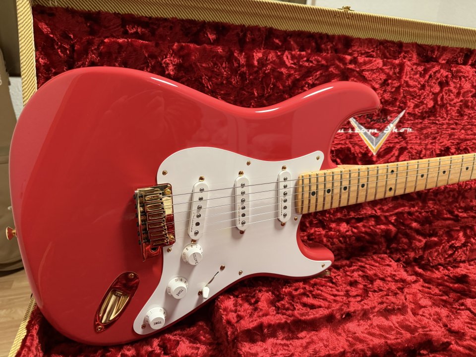 Fender Custom Shop 56 Strat NOS Birdeye Fiesta Red