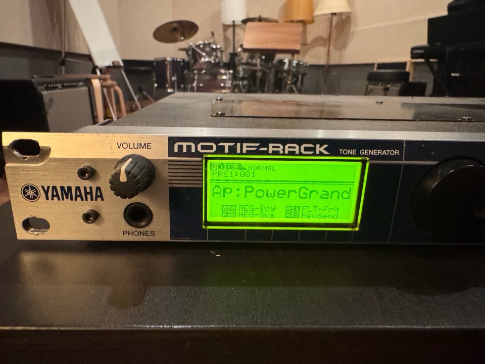 Yamaha Motif Rack de segunda mano · Foto 3 de 5 · A Coruña · 390 €