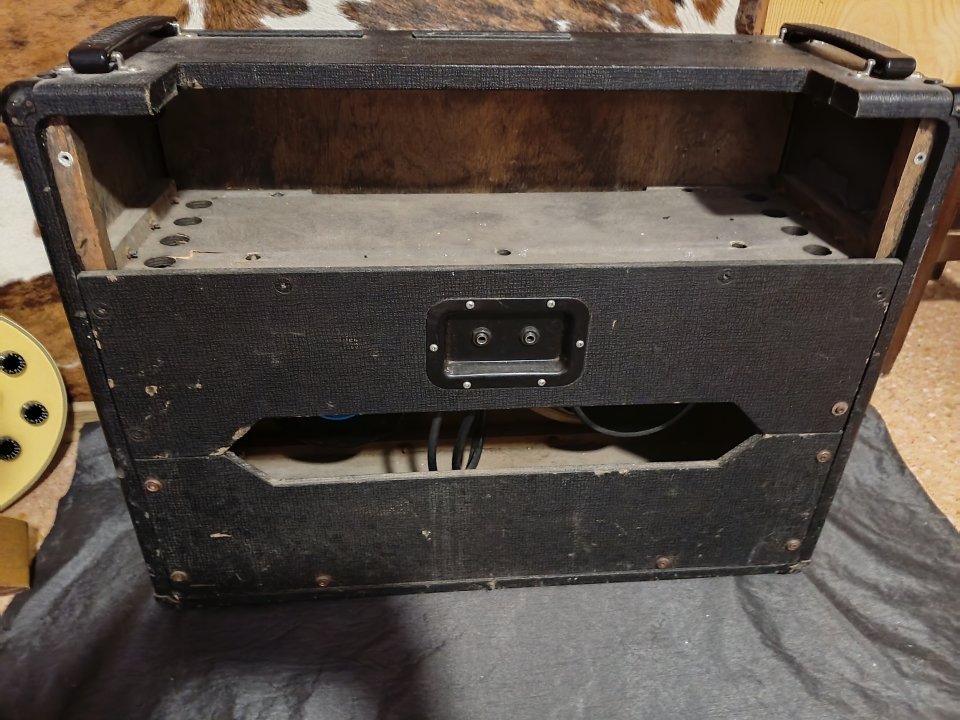 Pantalla vox ac30 mueble 1964 de segunda mano · Foto 3 de 6 · Alicante · 550 €