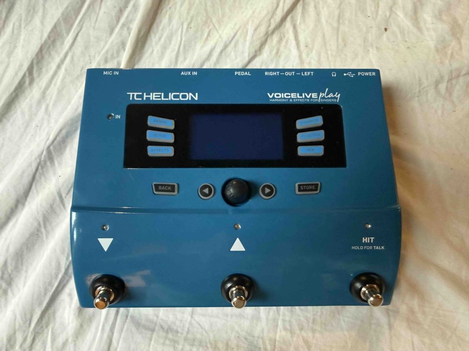 TC Helicon VoiceLive Play de segunda mano · Girona · 130 €