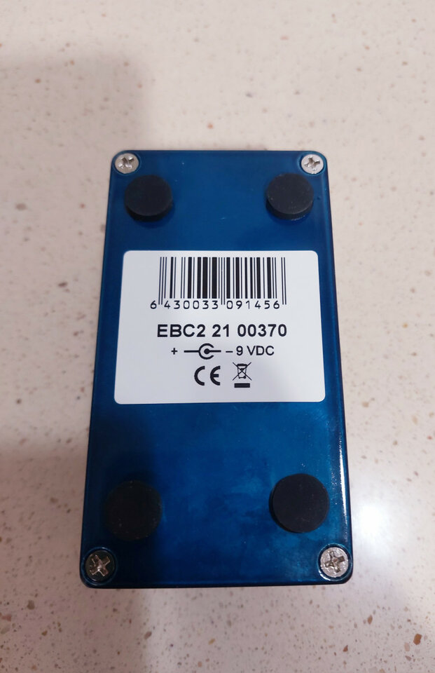 ELECTRIC BLUE II Chorus-Vibrato