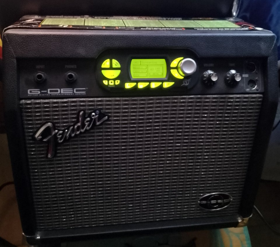 Amplificador guitarra Fender G-DEC 15w de segunda mano · Foto 1 de 7 · Barcelona · 100 €