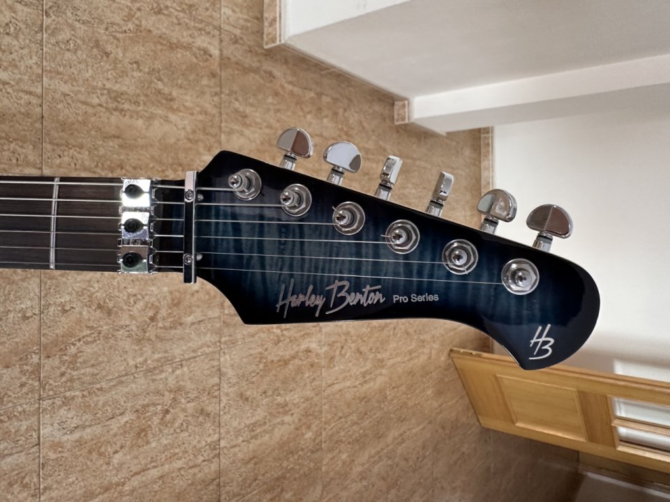Harley Benton fusion-iii hh fr eb fblb de segunda mano · Foto 3 de 6 · Murcia · 200 €