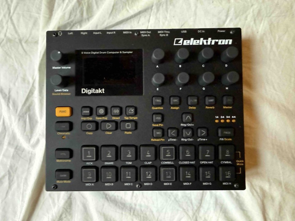 Elektron Digitakt MKI - Drum Computer & Sampler de segunda mano · Foto 1 de 4 · Girona · 475 €