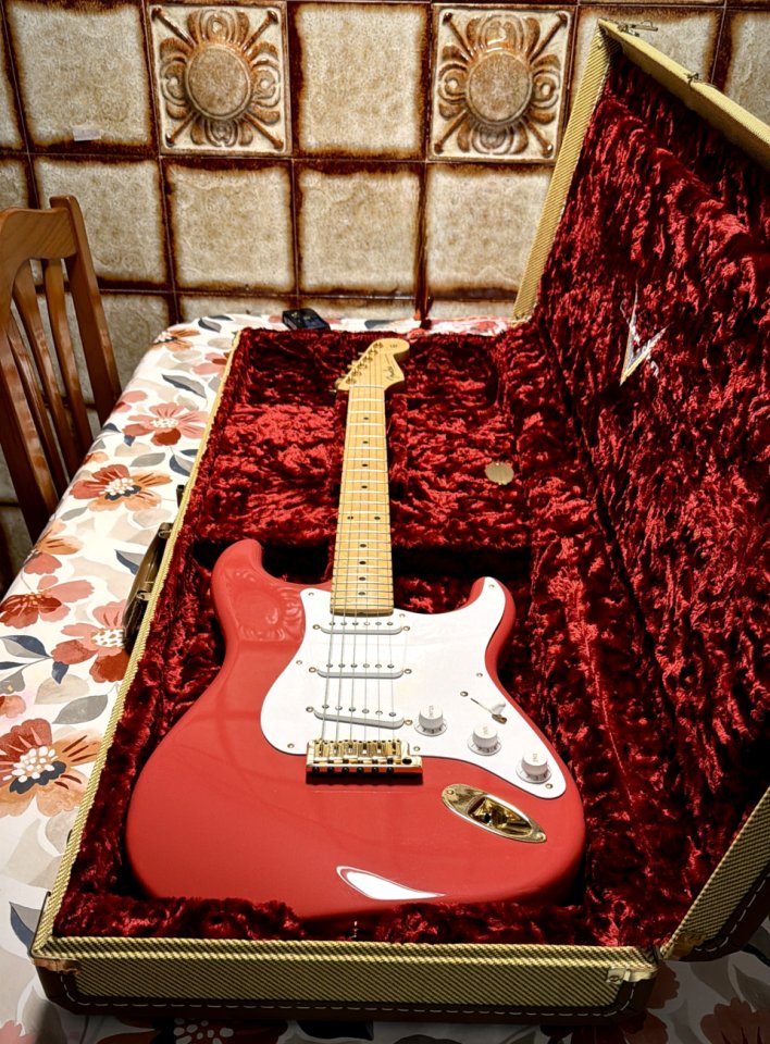 Fender Custom Shop 56 Strat NOS Birdeye Fiesta Red