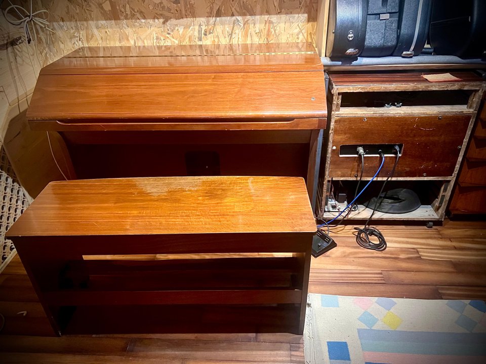 Hammond RT3 con Leslie, pedalera y Tone cabinet