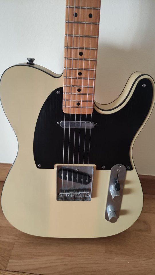 Squier Classic Vibe 40th Anniv. Telecaster de segunda mano · Foto 2 de 8 · Madrid · 500 €