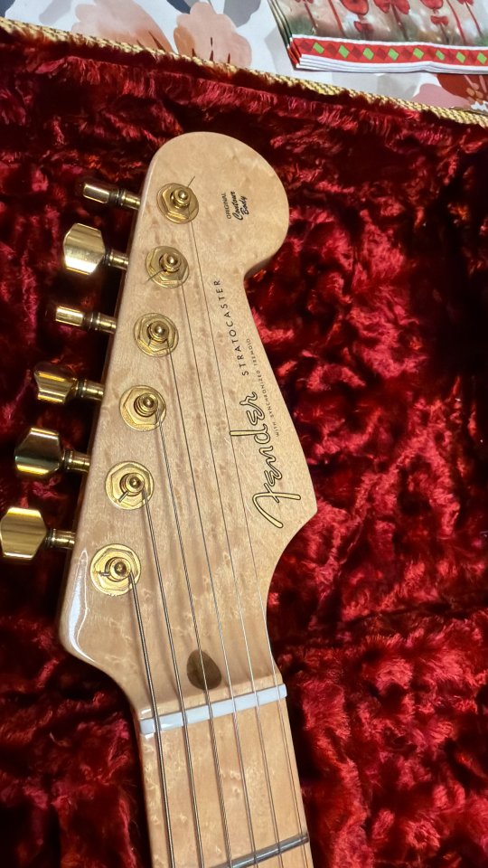 Fender Custom Shop 56 Strat NOS Birdeye Fiesta Red