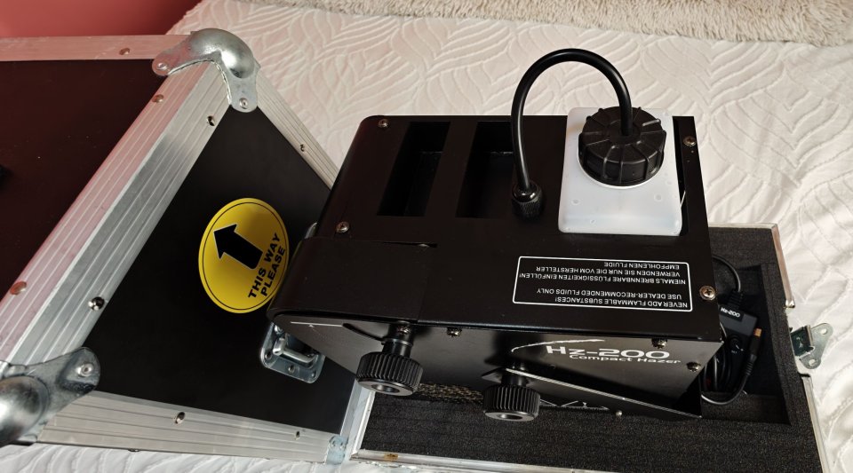 Maquina humo niebla Stairville Hz-200 Compact Hazer DMX + flight + liquidos