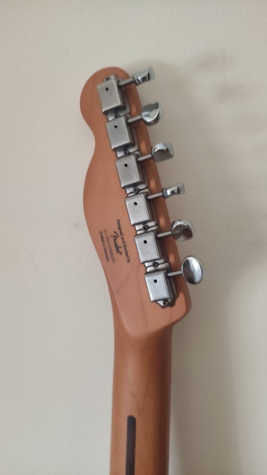 Squier Classic Vibe 40th Anniv. Telecaster de segunda mano · Foto 5 de 8 · Madrid · 500 €