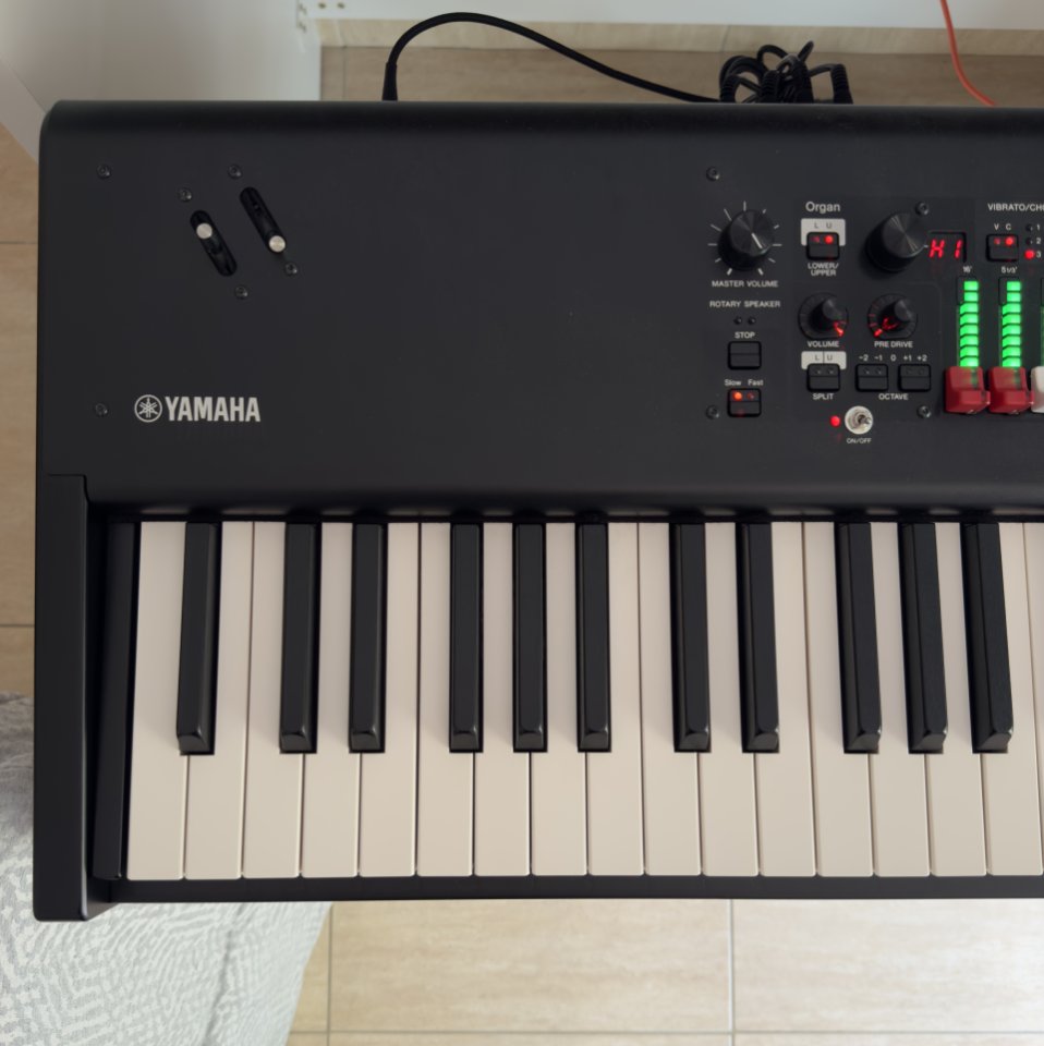 Yamaha YC88 de segunda mano · Foto 4 de 8 · Barcelona · 2200 €