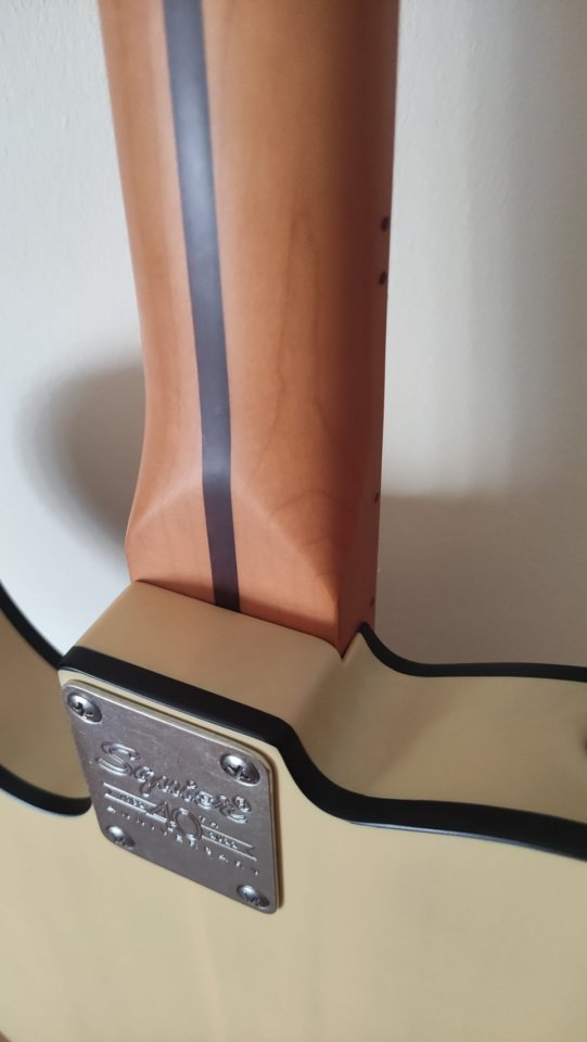 Squier Classic Vibe 40th Anniv. Telecaster de segunda mano · Foto 8 de 8 · Madrid · 500 €