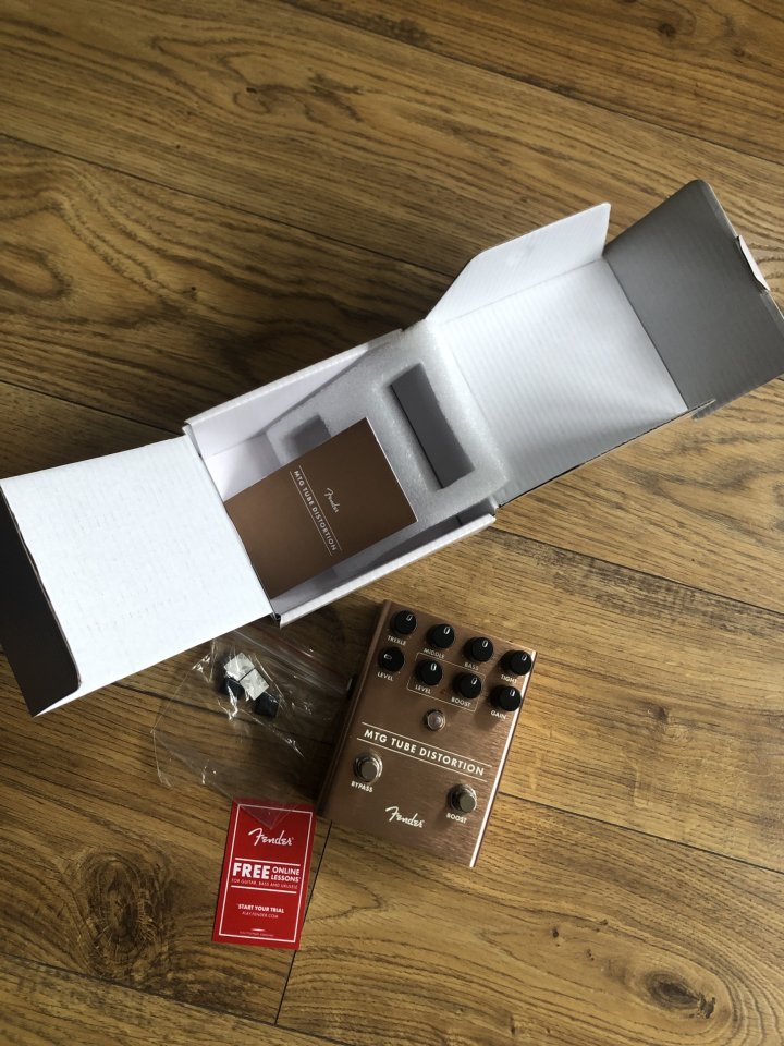 Pedal de Distorsión con válvula real NOS 6205