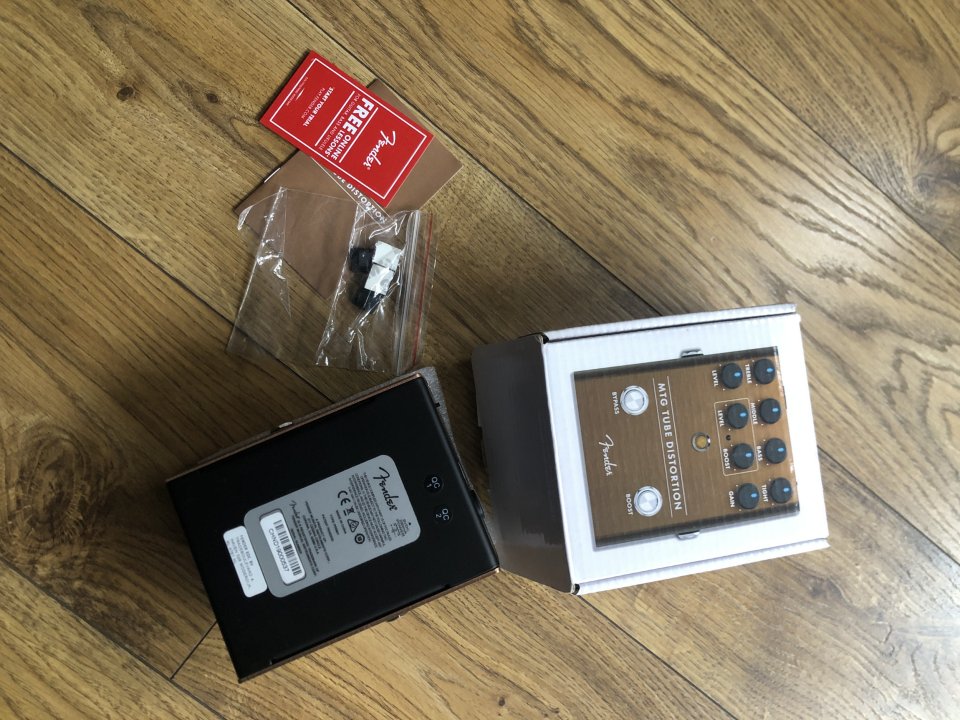 Pedal de Distorsión con válvula real NOS 6205