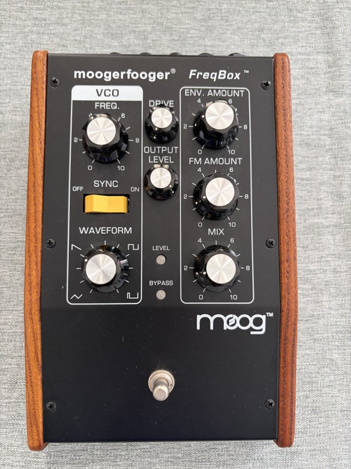 Moogerfooger MF-107 FreqBox de segunda mano · Foto 1 de 6 · Málaga · 400 €