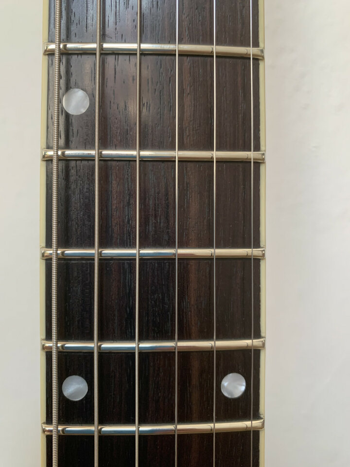 Eastwood Guitars Fyrbird Sharkbite de segunda mano · Foto 3 de 10 · Madrid · 1350 €