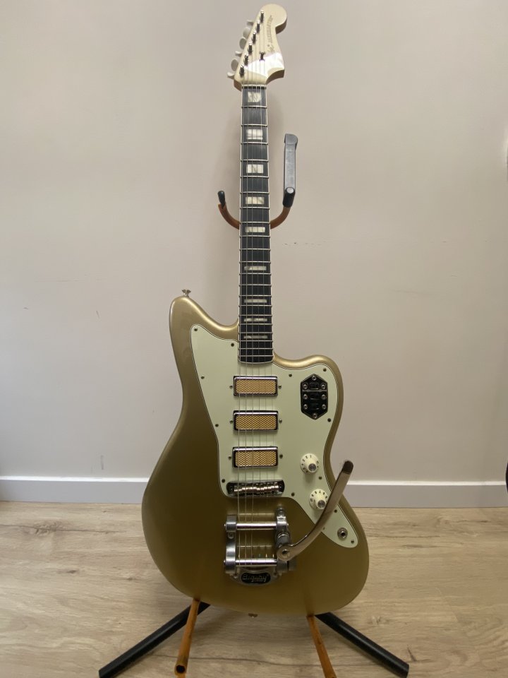Fender Jazzmaster Goldfoil