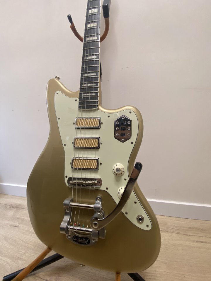 Fender Jazzmaster Goldfoil