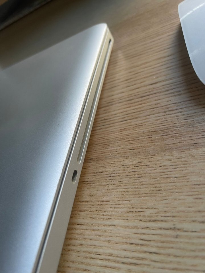 Macbook Pro 500Gb 16MB RAM