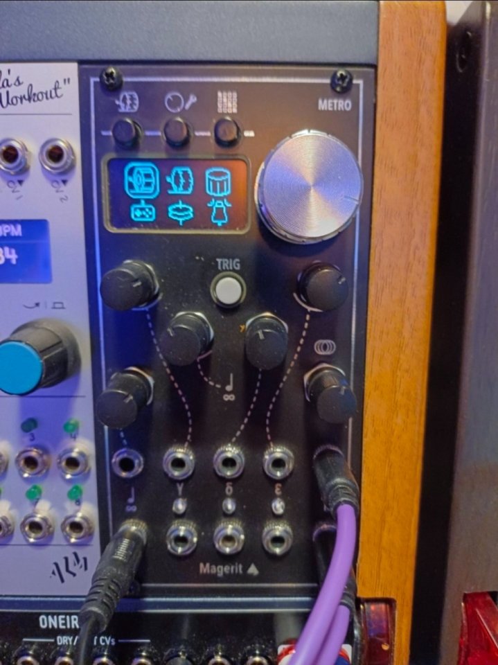 Eurorack drums: Magerit Metro de segunda mano · Foto 1 de 4 · Zaragoza