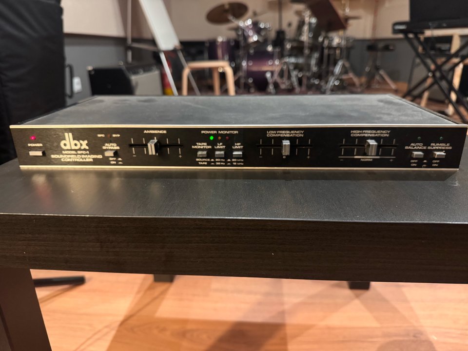 Espacializador dbx Soundfield Imaging de segunda mano · Foto 2 de 3 · A Coruña · 109 €