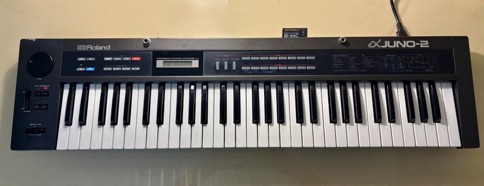 Roland Alphajuno 2 de segunda mano · Foto 1 de 7 · Madrid · 500 €